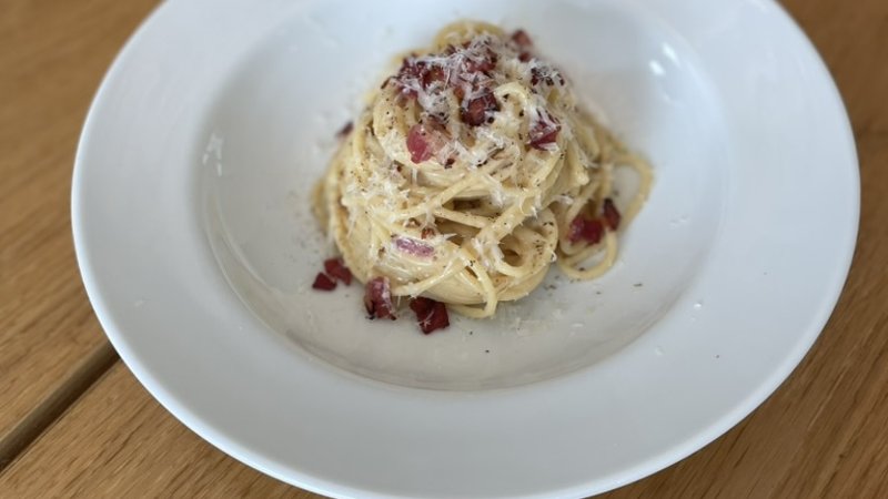 Spaghetti carbonara på tre sätt – från gräddig vardagspasta till romersk fullträff